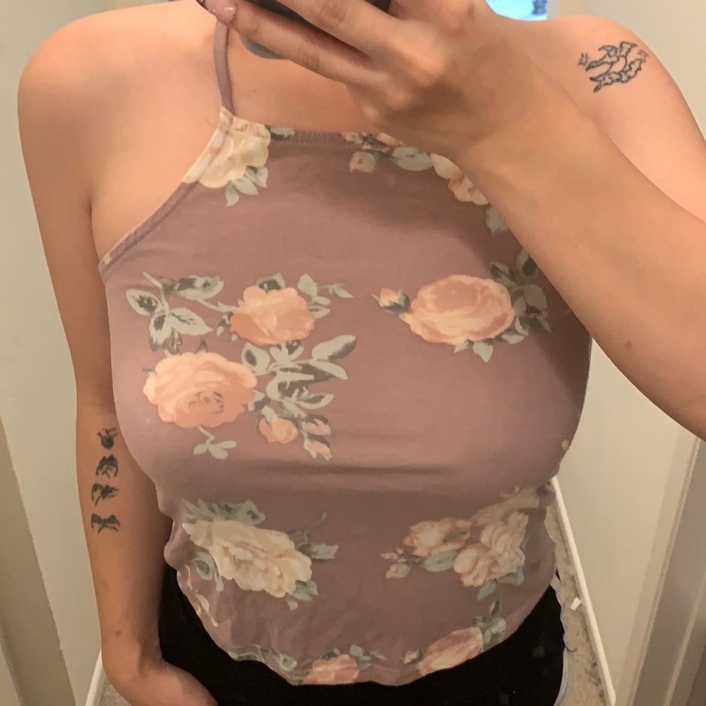 Heart and hips purple floral tank top